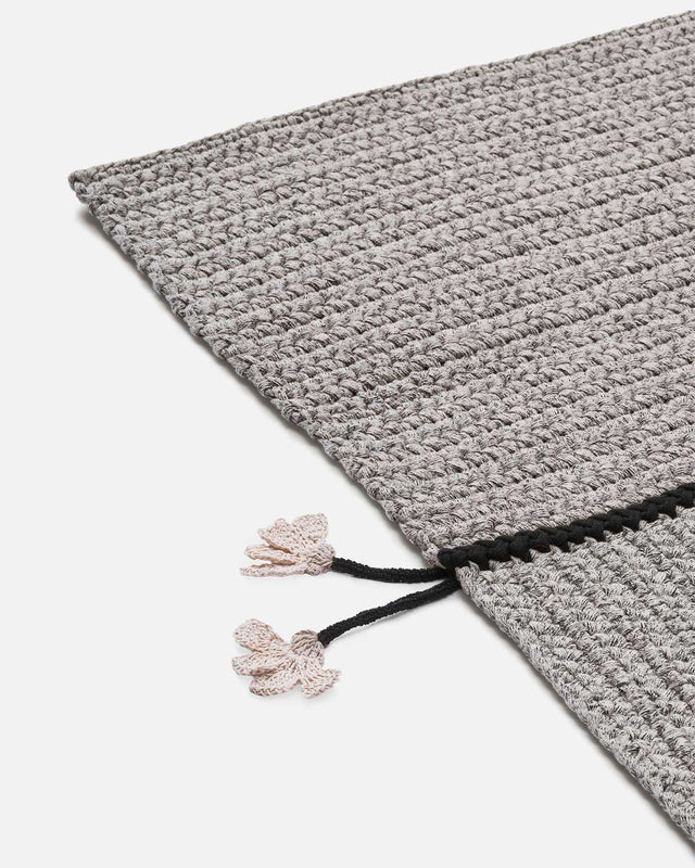 Wall Flower Rug 200X300 - Light Black