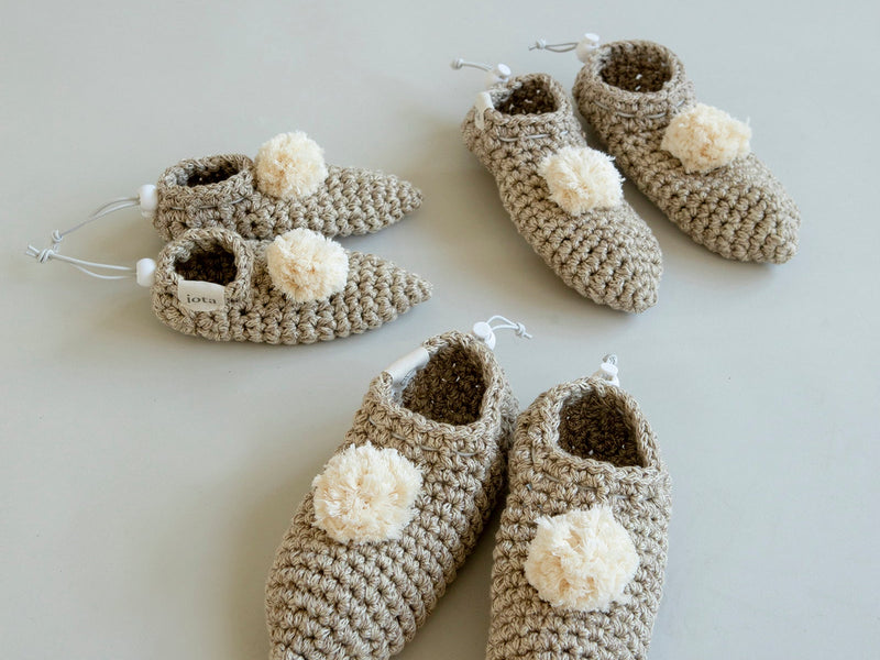 כמה רגעים של ריכוז, נשימה ו…חוטים.