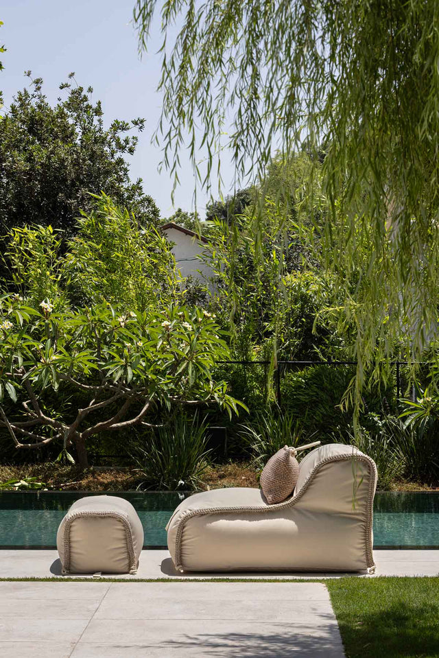 Contour Footrest