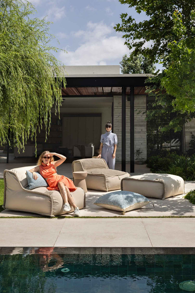 Contour Backrest Pouf - Wide