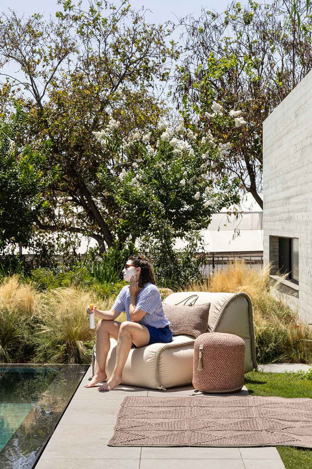 Contour Backrest Pouf - Wide