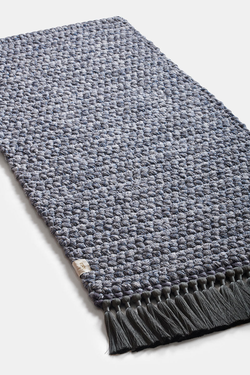 Bedside Thick Rug 60X120 - Jeans – IOTA