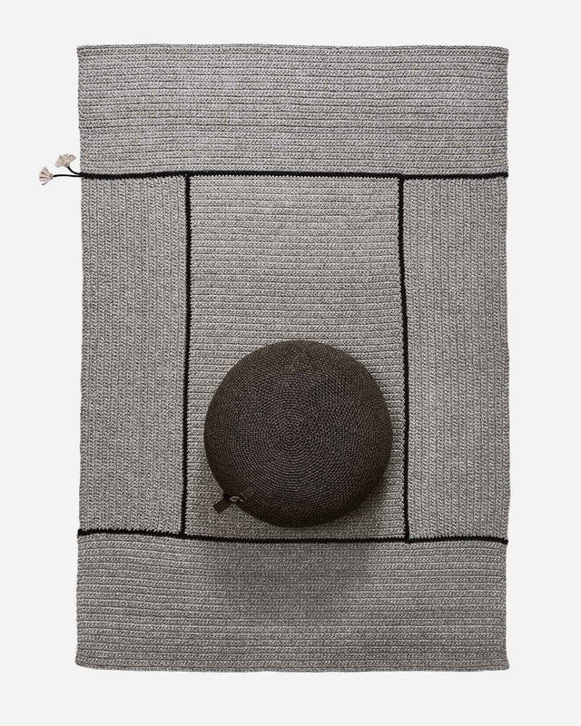 Wall Flower Rug 200X300 - Light Black